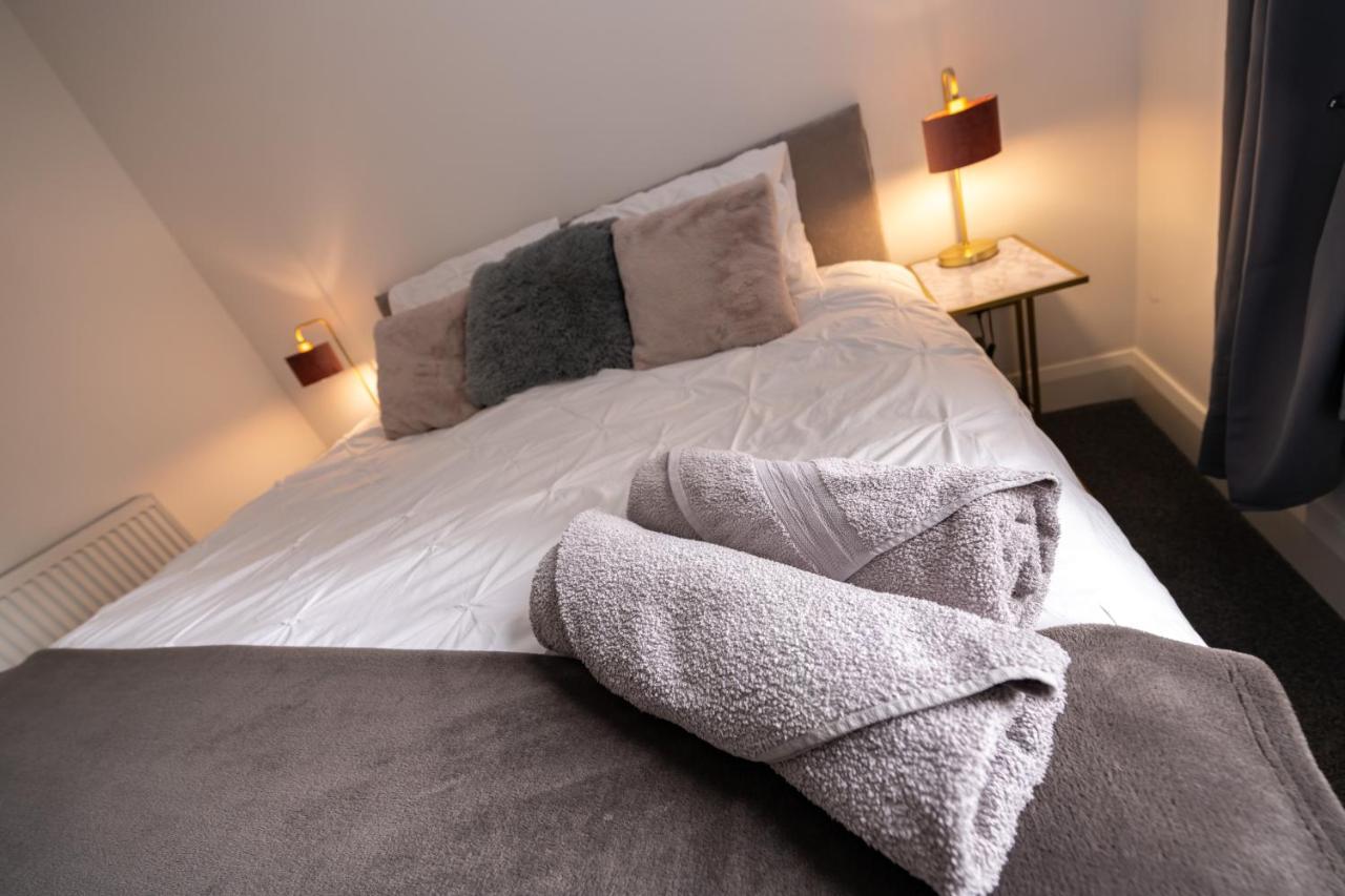 The Croston Balcony Apartment- Morecambe Central Promenade, Beach Front And Sea Views エクステリア 写真